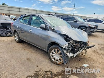 Czwarte zdjęcie samochodu z boku: 2012 NISSAN VERSA 1.6 S VIN:3N1CN7AP7CL930412 - miniatura