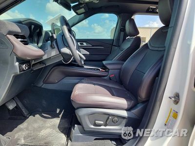 Zdjęcie 7 z 13 samochodu: 2025 FORD EXPLORER PLATINUM VIN:1FMUK7HH9SGC85351 - miniatura