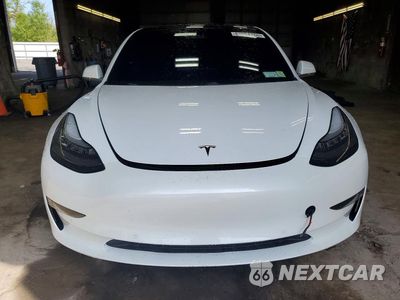 Piąte zdjęcie samochodu w środku: 2018 TESLA MODEL 3 VIN:5YJ3E1EB8JF106570 - miniatura