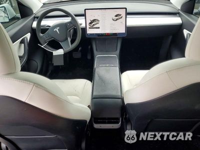Zdjęcie 8 z 13 samochodu: 2021 TESLA MODEL Y VIN:5YJYGDEE2MF192992 - miniatura