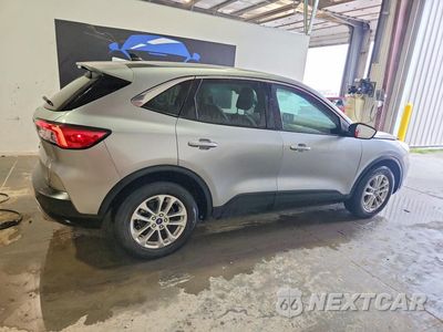 Trzecie zdjęcie samochodu z tyłu: 2022 FORD ESCAPE SE VIN:1FMCU0G63NUB12587 - miniatura