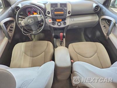 Zdjęcie 8 z 13 samochodu: 2007 TOYOTA RAV4 LIMITED VIN:JTMBD31V975090089 - miniatura