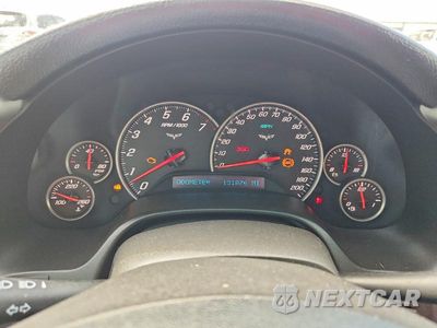 Zdjęcie 9 z 13 samochodu: 2006 CHEVROLET CORVETTE VIN:1G1YY36U265108194 - miniatura