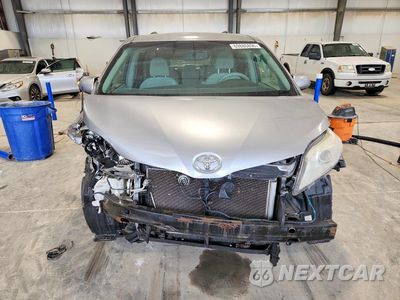 Piąte zdjęcie samochodu w środku: 2011 TOYOTA SIENNA LE VIN:5TDKK3DC7BS023333 - miniatura