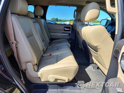 Zdjęcie 11 z 13 samochodu: 2015 TOYOTA SEQUOIA LIMITED VIN:5TDJY5G1XFS120709 - miniatura