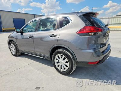 Drugie zdjęcie samochodu z przodu: 2017 NISSAN ROGUE S VIN:KNMAT2MT4HP569092 - miniatura
