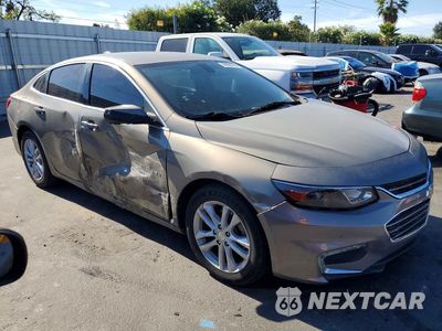 Czwarte zdjęcie samochodu z boku: 2017 CHEVROLET MALIBU LT VIN:1G1ZE5ST2HF197655 - miniatura