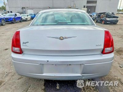 Zdjęcie 6 z 12 samochodu: 2006 CHRYSLER 300 VIN:2C3KA43R96H168171 - miniatura