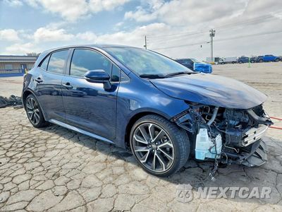 Czwarte zdjęcie samochodu z boku: 2019 TOYOTA COROLLA HATCHBACK XSE VIN:JTNK4RBEXK3043588 - miniatura