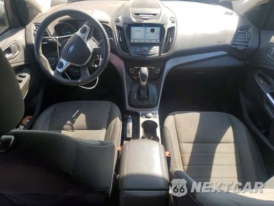 Zdjęcie 8 z 13 samochodu: 2016 FORD ESCAPE SE VIN:1FMCU0GX8GUC55868 - miniatura