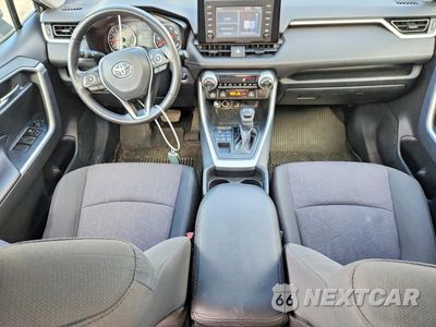 Zdjęcie 8 z 13 samochodu: 2019 TOYOTA RAV4 XLE VIN:2T3P1RFV8KC026106 - miniatura