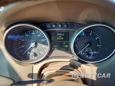 Zdjęcie 9 z 14 samochodu: 2009 MERCEDES-BENZ ML 350 VIN:4JGBB86E49A510133 - miniatura