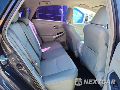 Zdjęcie 10 z 12 samochodu: 2012 TOYOTA PRIUS FOUR VIN:JTDKN3DU9C1614004 - miniatura