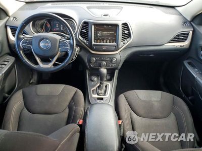 Zdjęcie 8 z 12 samochodu: 2016 JEEP CHEROKEE LATITUDE VIN:1C4PJMCS3GW360015 - miniatura