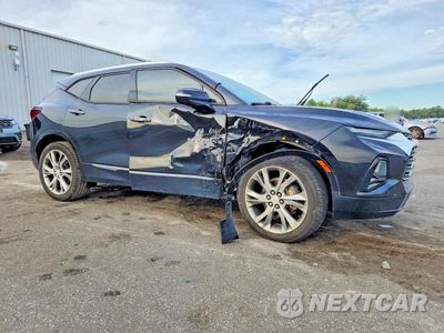 Czwarte zdjęcie samochodu z boku: 2020 CHEVROLET BLAZER PREMIER VIN:3GNKBFRS0LS580980 - miniatura