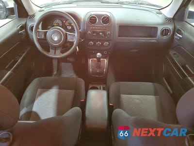 Zdjęcie 8 z 13 samochodu: 2015 JEEP PATRIOT SPORT VIN:1C4NJRBB2FD154202 - miniatura