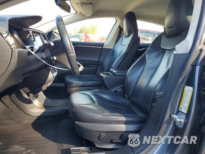 Zdjęcie 7 z 14 samochodu: 2014 TESLA MODEL S VIN:5YJSA1H16EFP66588 - miniatura