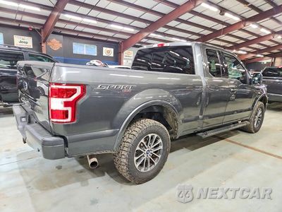 Trzecie zdjęcie samochodu z tyłu: 2018 FORD F150 SUPER CAB VIN:1FTFX1E51JFC21184 - miniatura