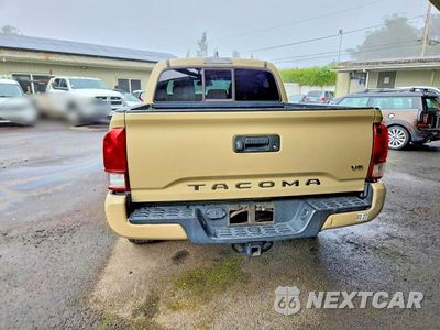 Zdjęcie 6 z 12 samochodu: 2017 TOYOTA TACOMA SR V6 VIN:3TMCZ5AN9HM100164 - miniatura