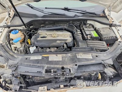 Zdjęcie 11 z 13 samochodu: 2014 VOLKSWAGEN EOS KOMFORT VIN:WVWBW8AH6EV001464 - miniatura