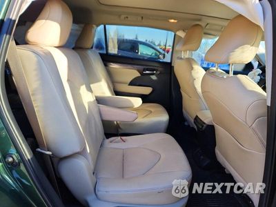 Zdjęcie 11 z 14 samochodu: 2023 TOYOTA HIGHLANDER HYBRID PLATINUM VIN:5TDEBRCH0PS589631 - miniatura