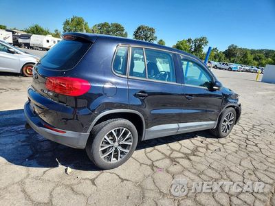 Trzecie zdjęcie samochodu z tyłu: 2012 VOLKSWAGEN TIGUAN S VIN:WVGCV7AXXCW592524 - miniatura