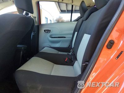 Zdjęcie 10 z 12 samochodu: 2013 TOYOTA PRIUS C TWO VIN:JTDKDTB38D1050313 - miniatura