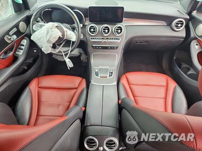 Zdjęcie 8 z 13 samochodu: 2021 MERCEDES-BENZ GLC 300 VIN:W1N0G8DB1MF905459 - miniatura