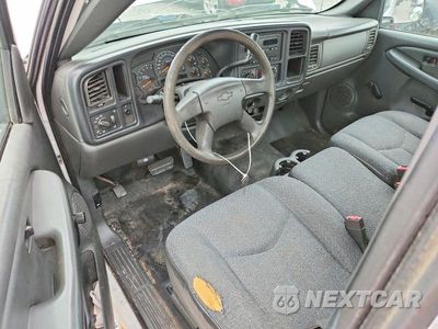 Zdjęcie 8 z 12 samochodu: 2007 CHEVROLET SILVERADO C1500 CLASSIC VIN:1GCEC14X67Z169911 - miniatura