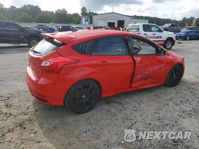 Trzecie zdjęcie samochodu z tyłu: 2014 FORD FOCUS ST VIN:1FADP3L98EL139457 - miniatura