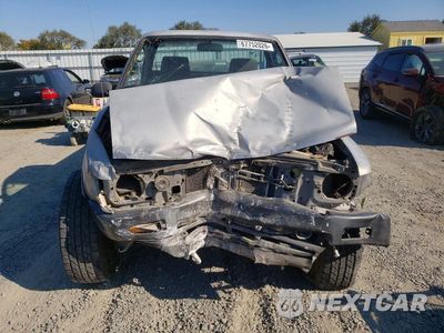 Piąte zdjęcie samochodu w środku: 1994 TOYOTA PICKUP DX VIN:4TARN01PXRZ220688 - miniatura