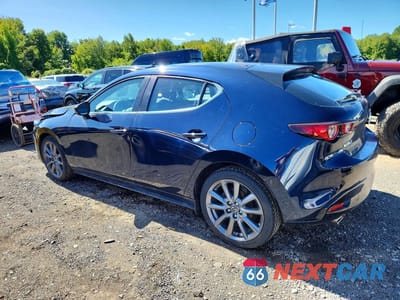 Drugie zdjęcie samochodu z przodu: 2023 MAZDA 3 SELECT VIN:JM1BPAKM8P1622991 - miniatura