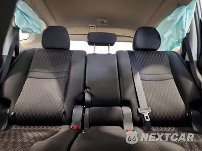 Zdjęcie 10 z 14 samochodu: 2018 NISSAN ROGUE S VIN:KNMAT2MV7JP543903 - miniatura