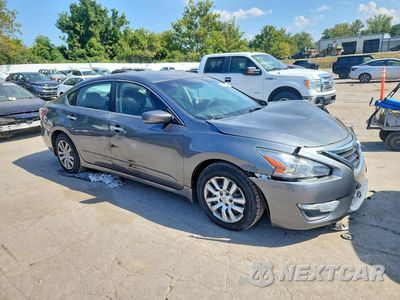 Czwarte zdjęcie samochodu z boku: 2015 NISSAN ALTIMA 2.5 S VIN:1N4AL3AP4FC156564 - miniatura