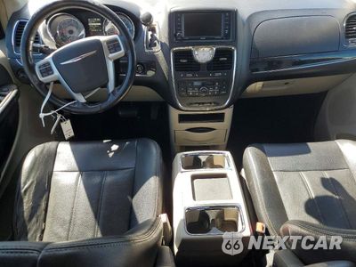 Zdjęcie 8 z 13 samochodu: 2013 CHRYSLER TOWN & COUNTRY TOURING L VIN:2C4RC1CG1DR645586 - miniatura