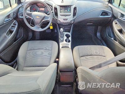 Zdjęcie 8 z 12 samochodu: 2018 CHEVROLET CRUZE LS VIN:1G1BC5SM3J7226404 - miniatura