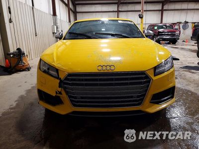 Piąte zdjęcie samochodu w środku: 2017 AUDI TTS VIN:TRUC1AFV7H1004741 - miniatura
