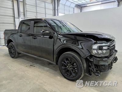 Czwarte zdjęcie samochodu z boku: 2024 FORD MAVERICK LARIAT VIN:3FTTW8M31RRA45203 - miniatura
