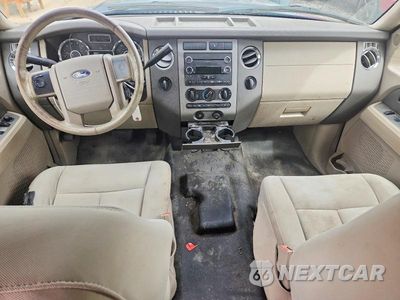 Zdjęcie 8 z 13 samochodu: 2008 FORD EXPEDITION XLT VIN:1FMFU16568LA83978 - miniatura