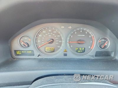 Zdjęcie 9 z 14 samochodu: 2007 VOLVO V70 2.5T VIN:YV1SW592172663613 - miniatura