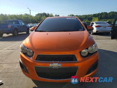 Piąte zdjęcie samochodu w środku: 2016 CHEVROLET SONIC LT VIN:1G1JC6SB3G4105852 - miniatura
