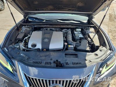 Zdjęcie 11 z 12 samochodu: 2019 LEXUS ES 350 VIN:58ABZ1B13KU030118 - miniatura