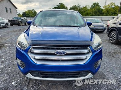 Piąte zdjęcie samochodu w środku: 2017 FORD ESCAPE SE VIN:1FMCU9GD6HUB56039 - miniatura
