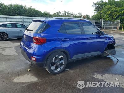 Trzecie zdjęcie samochodu z tyłu: 2023 HYUNDAI VENUE LIMITED VIN:KMHRC8A30PU254389 - miniatura