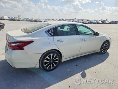 Trzecie zdjęcie samochodu z tyłu: 2018 NISSAN ALTIMA 2.5 SL VIN:1N4AL3AP0JC134750 - miniatura