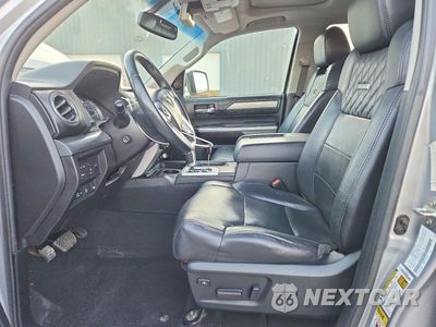 Zdjęcie 7 z 12 samochodu: 2015 TOYOTA TUNDRA 1794 EDITION VIN:5TFAY5F15FX429936 - miniatura