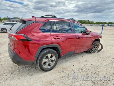 Trzecie zdjęcie samochodu z tyłu: 2023 TOYOTA RAV4 XLE VIN:2T3W1RFV8PW290833 - miniatura
