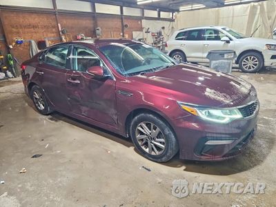 Czwarte zdjęcie samochodu z boku: 2019 KIA OPTIMA LX VIN:5XXGT4L39KG300253 - miniatura