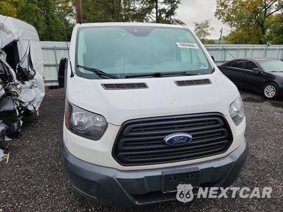 Piąte zdjęcie samochodu w środku: 2017 FORD TRANSIT T-150 VIN:1FTYE2YM7HKB51831 - miniatura