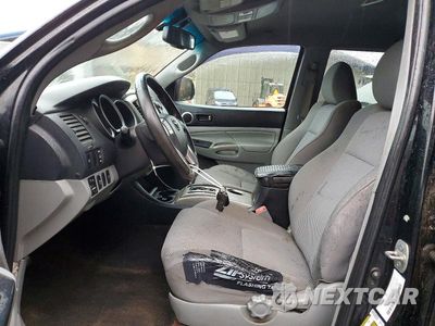 Zdjęcie 7 z 12 samochodu: 2013 TOYOTA TACOMA V6 VIN:3TMLU4EN2DM113741 - miniatura